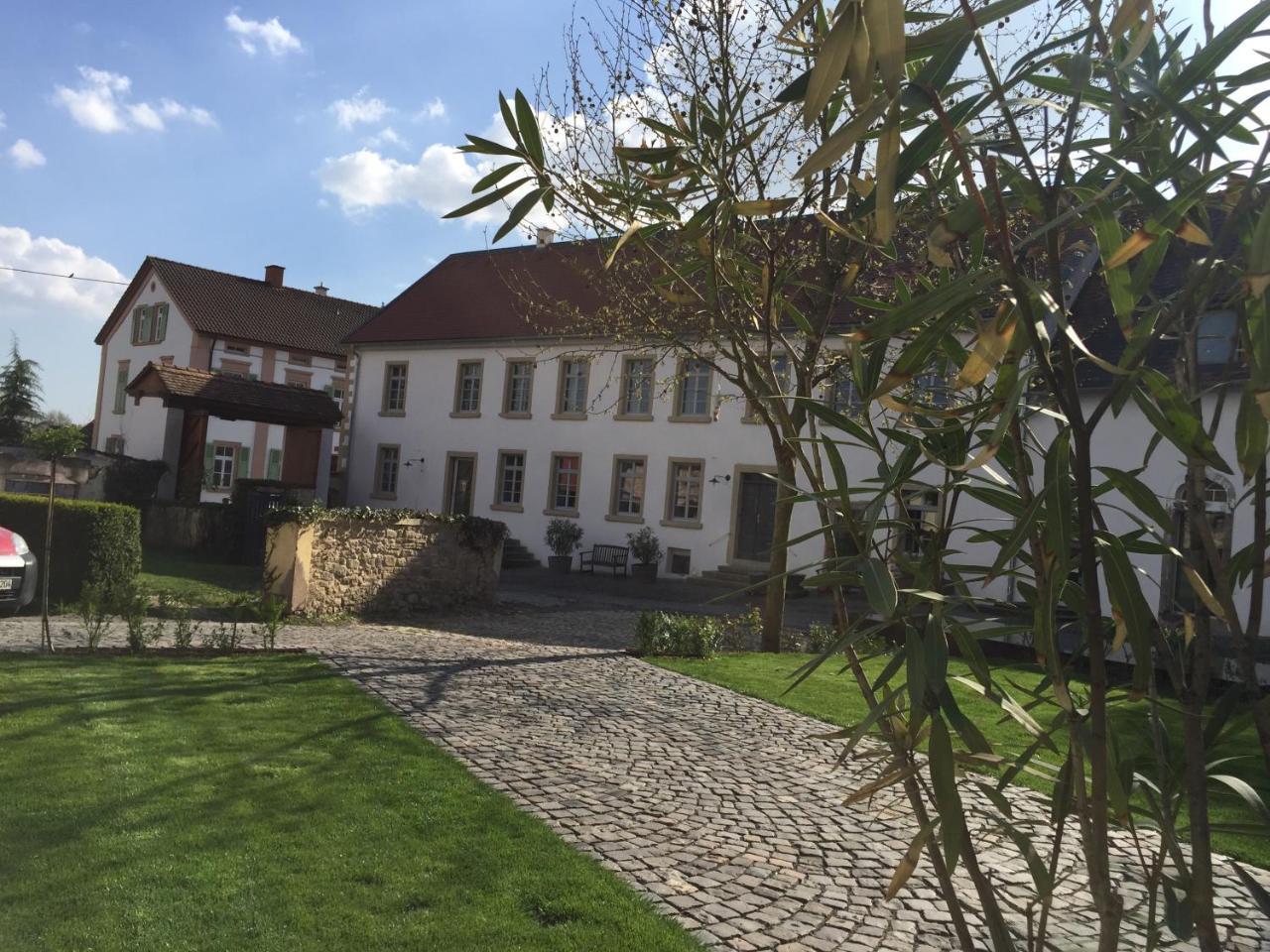 Klosterhof Weingut Boudierkoeller Stetten  Exteriör bild